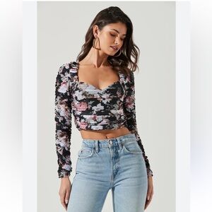 Astr Erica Floral Ruched Top